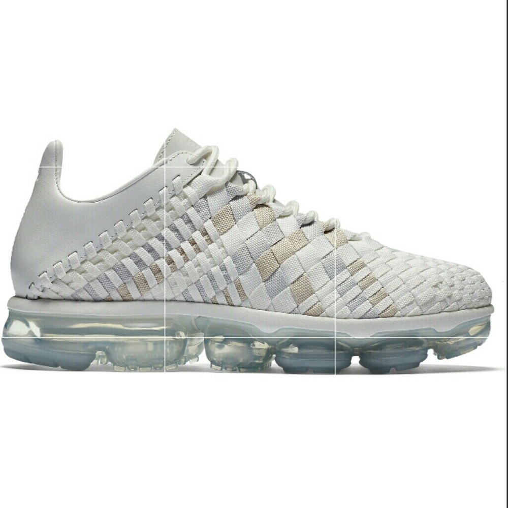 Nike Inneva White size 10 mens